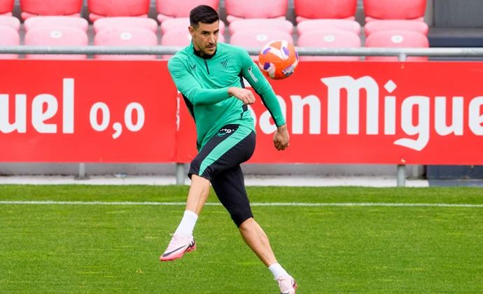 El Athletic se encierra en Lezama escondiendo el estado de Nico, Iñaki Williams y Prados