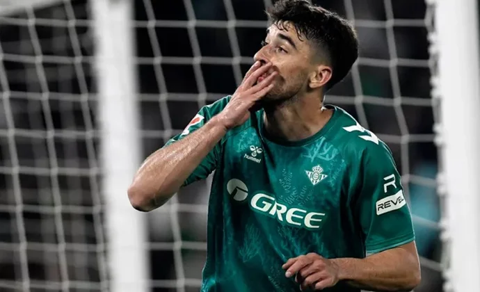 Marc Roca se operará la semana que viene del tobillo para intentar estar en la próxima pretemporada