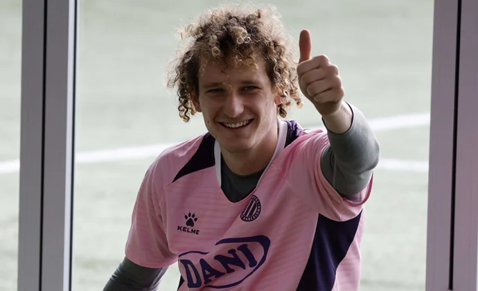 Álex Kral, baja de última hora por una indisposición