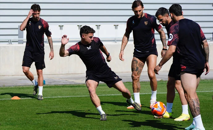 Söw y García Pascual se suman al grupo, mientras Kike Salas sigue al margen