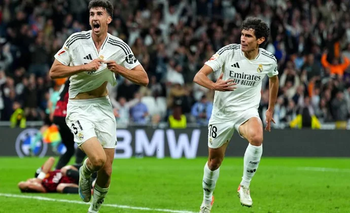Ancelotti trabaja con la pareja Vallejo - Jacobo para visitar el Pizjuán