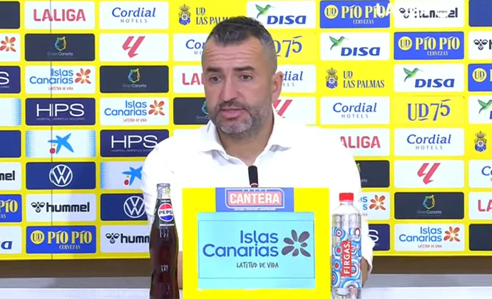 Diego Martínez analiza la derrota y habla de la posible salida de Moleiro