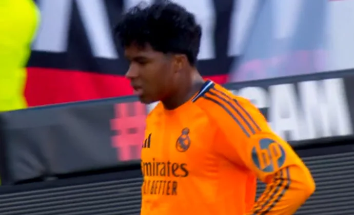 Endrick tiene que ser sustituido por molestias del Sánchez Pizjuán