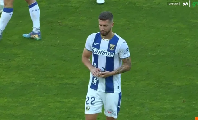 Nastasic tiene que pedir el cambio por problemas físicos