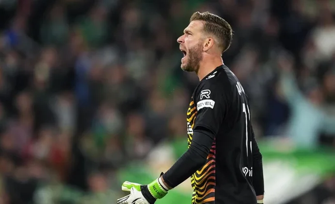 La lesión de Vieites podría obligar a Pellegrini a no arriesgar con Adrián en la J38