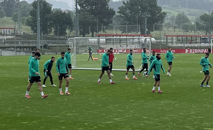 El Athletic retoma los entrenamientos con Nico Williams, pero sin Yeray