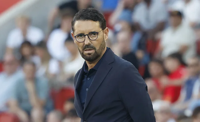 Bordalás duda de la propuesta del Sevilla por su inestabilidad económica, deportiva y social