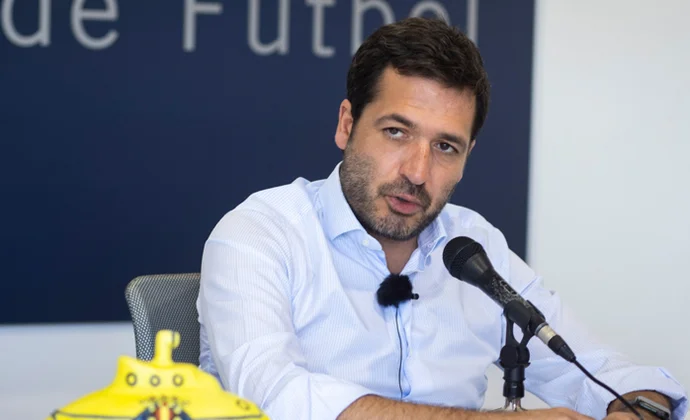 Roig Nogueroles confirma que el Villarreal no tiene todavía ofertas por Baena