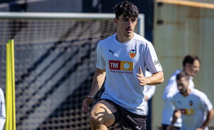 Diego López y Foulquier vuelven al grupo y se apuntan a Sevilla