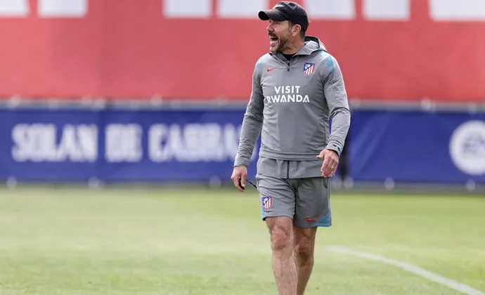 Simeone hace más cambios y ensaya hoy con Witsel y Riquelme