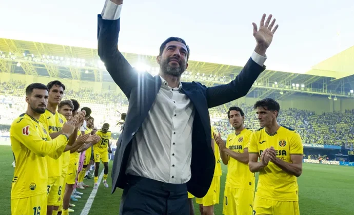 El Villarreal hace oficial la marcha de Raúl Albiol