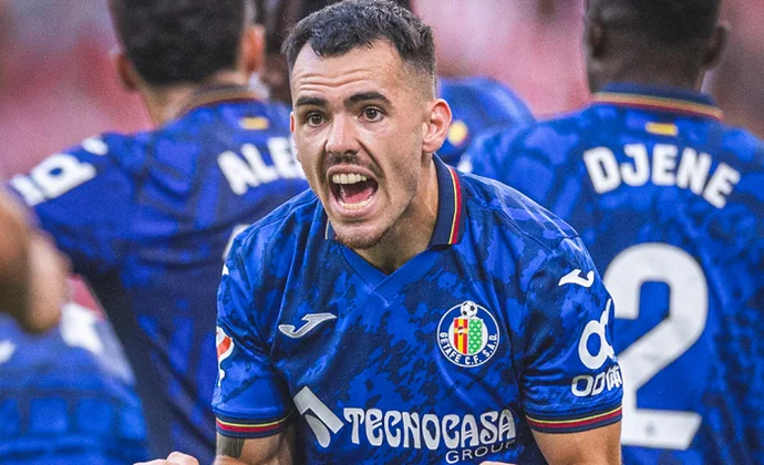 Álex Sola pasa por quirófano por una lesión de menisco