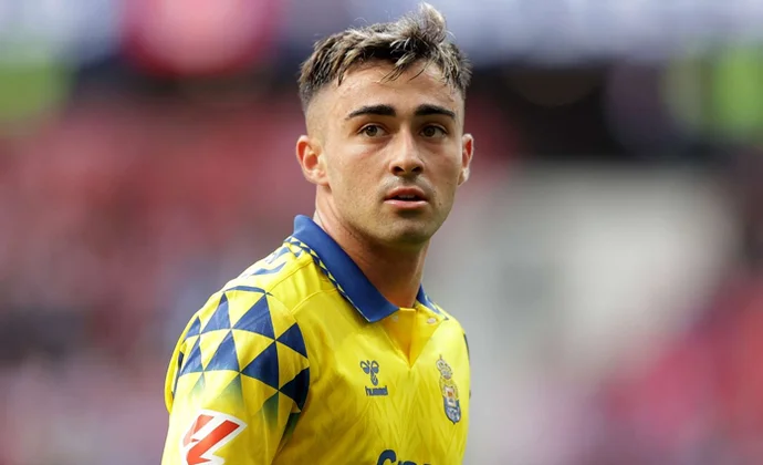 El Villarreal prepara una oferta de 15 millones por Moleiro