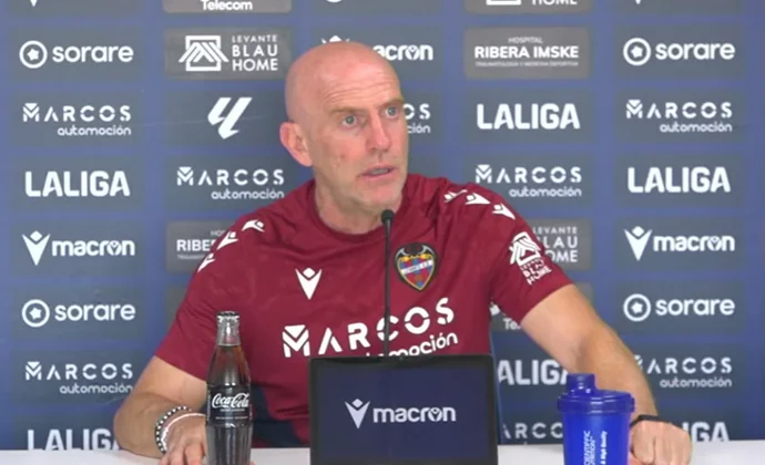 Julián Calero explica cómo afronta el último partido y habla de Iván Romero, Kochorashvili, Carlos Álvarez y los porteros