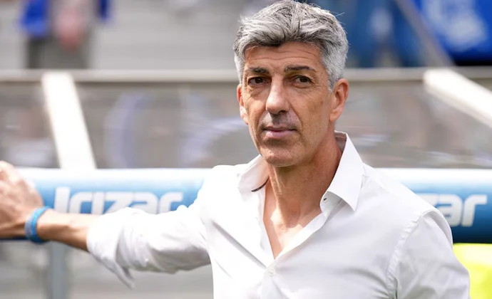 El Sevilla presenta su oferta a Imanol Alguacil y espera respuesta