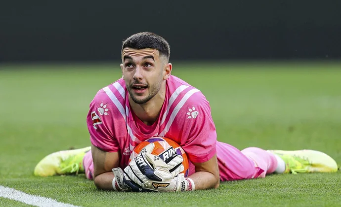 El Barcelona no descarta una cesión para Joan García pese a las últimas informaciones