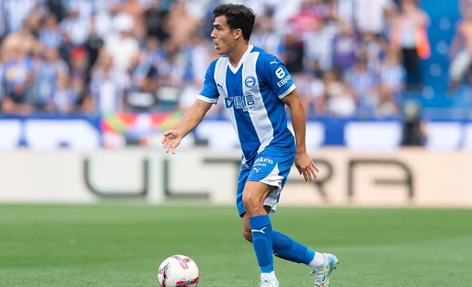 Manu Sánchez firma la salvación del Alavés y vuelve al Celta de Vigo