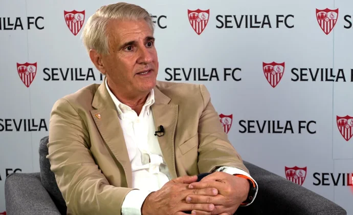 Antonio Cordón toma las riendas del Sevilla con un mensaje de unidad y compromiso