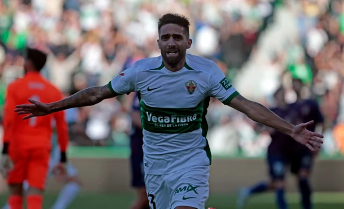 Pejiño regresa a la UD Las Palmas tras su breve etapa en Elche