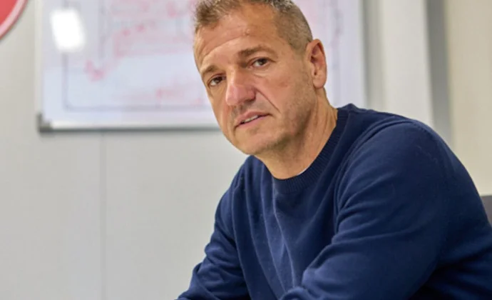 Mercado largo y lento para Quique Cárcel, que apurará hasta el final para pedir cesiones al City