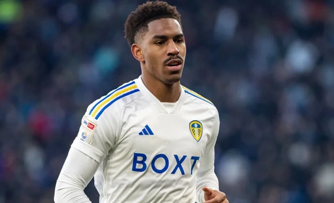 Junior Firpo acepta la propuesta del Betis y sólo restan flecos para su regreso