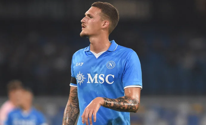 El Villarreal inicia la segunda ofensiva por Rafa Marín: cesión solicitada