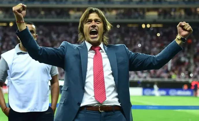 Principio de acuerdo entre el Sevilla FC y Matías Almeyda para las próximas tres temporadas