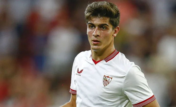 El Sevilla rechaza una segunda oferta del Napoli por Juanlu