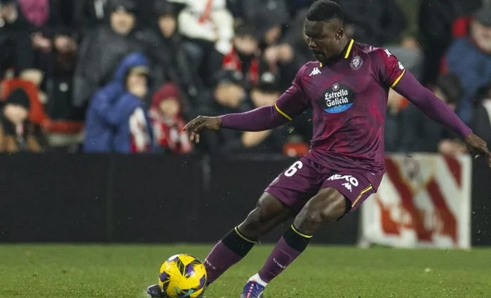 Aidoo concluye su cesión en Valladolid y vuelve al Celta sin rumbo claro