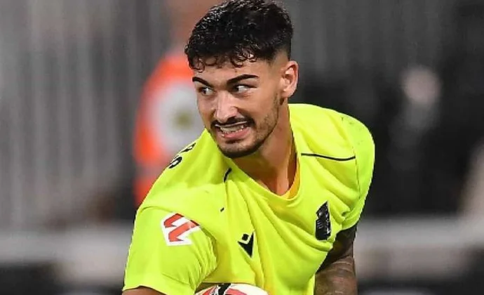 Toni Fuidias cierra una temporada gris en Cartagena tras su cesión desde el Girona