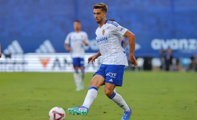 El Valencia recupera a Alberto Marí tras su cesión en Zaragoza