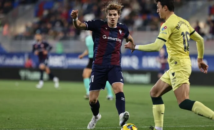 Jorge Pascual cierra su cesión en el Eibar y vuelve al Villarreal con buenas sensaciones