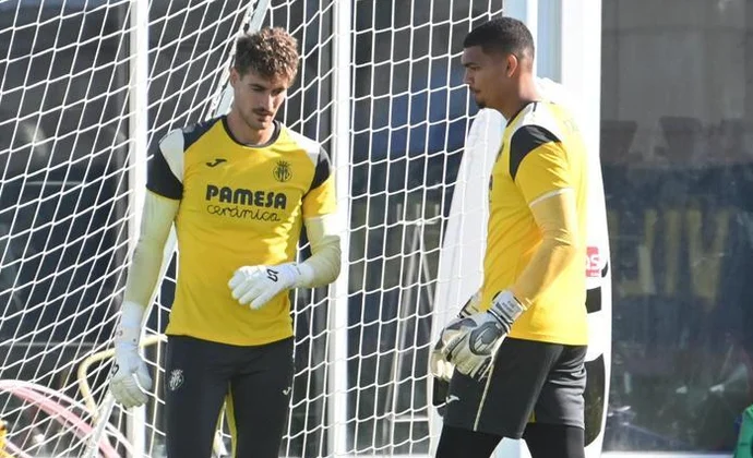  El Villarreal busca un portero con experiencia sin obsesionarse
