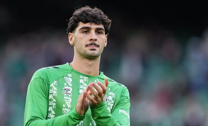 Atlético sube su oferta por Cardoso y el acuerdo está cerca