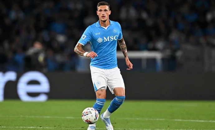 Villarreal y Napoli pulen los últimos detalles de la cesión de Rafa Marín