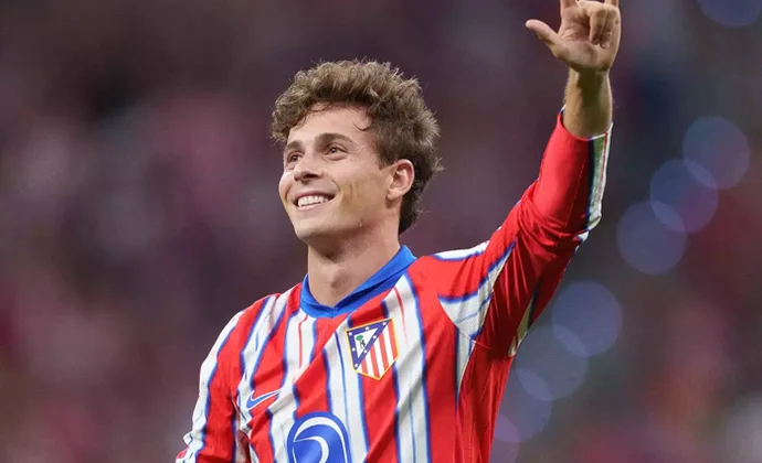 El Atlético vuelve a ofrecer al Betis a Riquelme, esta vez en una operación paralela