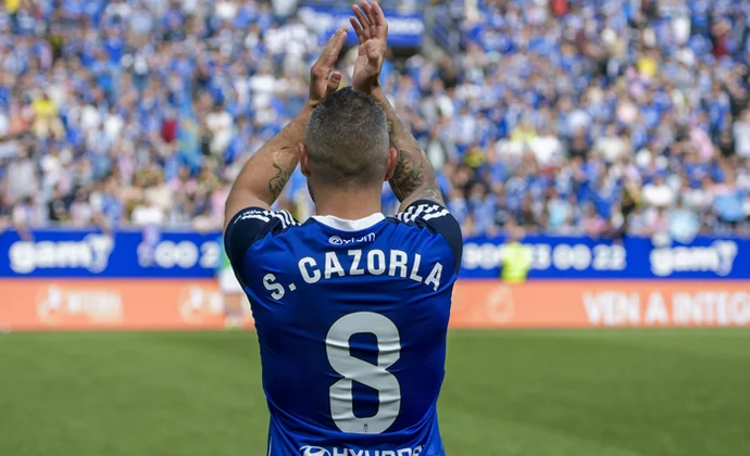 El Real Oviedo le da total libertad a Cazorla, que termina contrato, para decidir su futuro