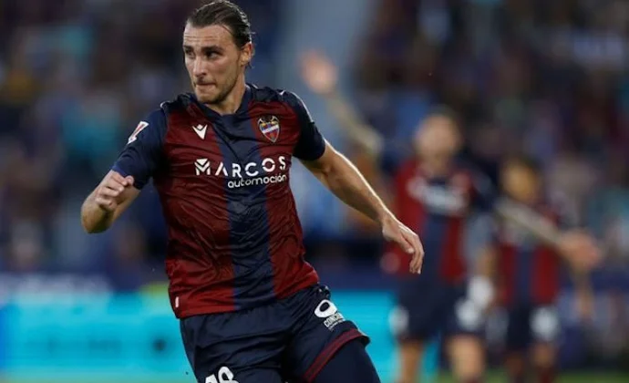 Fin de etapa para Ignasi Miquel en el Levante 