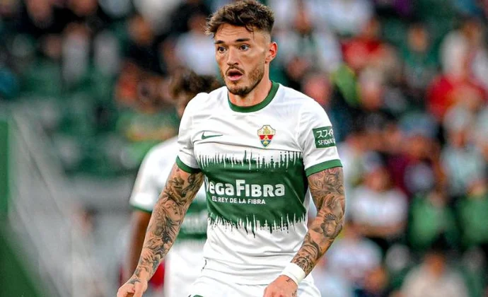Josan finaliza su contrato con Elche pero deja la puerta abierta a una renovación