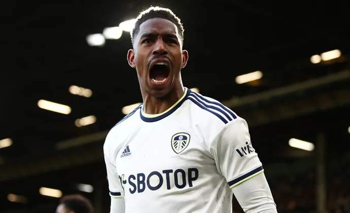 Junior Firpo será anunciado en las próximas horas como nuevo jugador del Betis