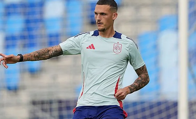 Rafa Marín pasa reconocimiento médico con el Villarreal y será anunciado en las próximas horas