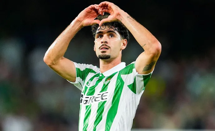 Atlético y Betis cierran los últimos detalles del traspaso de Johnny Cardoso