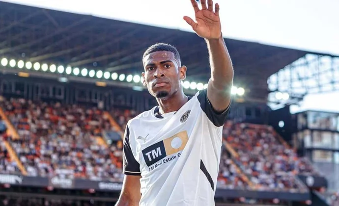 El Arsenal prepara una oferta de 20 millones por Mosquera