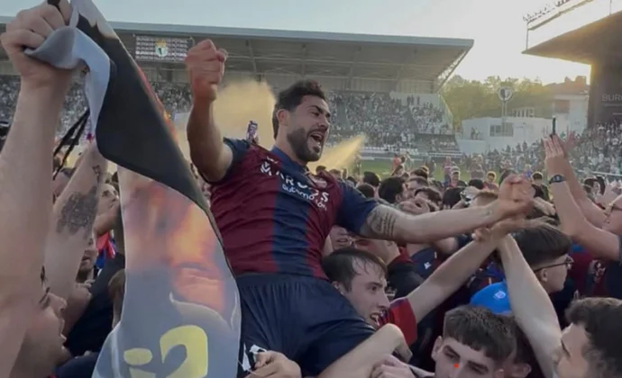 Vicente Iborra cuelga las botas y se une al cuerpo técnico del Levante