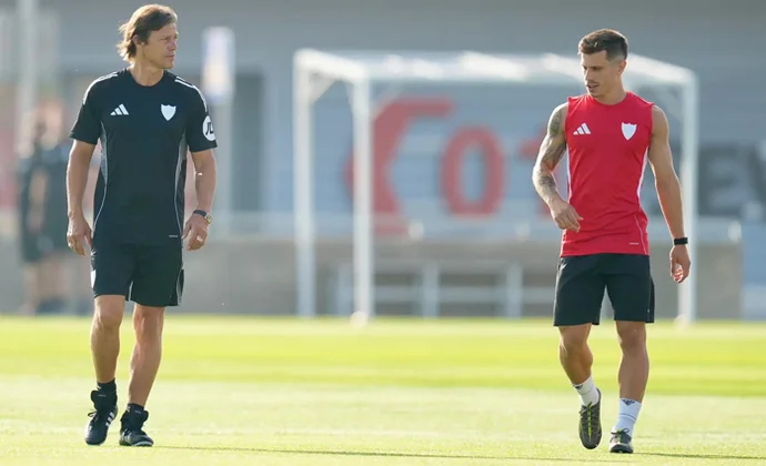 El Sevilla se pone en marcha con la enfermería vacía y la ausencia de Iheanacho