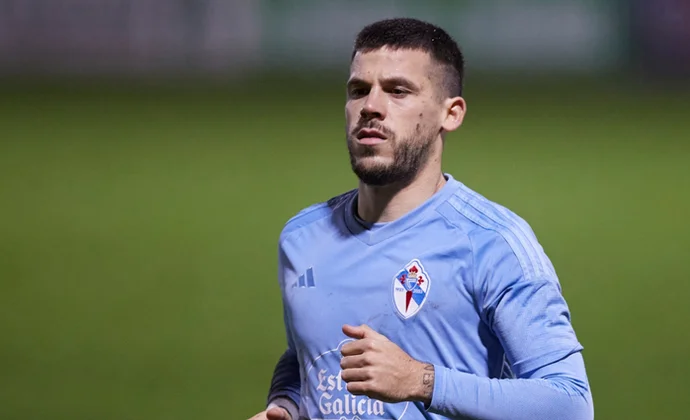 El Aris cierra los flecos de la cesión con opción de compra de Carles Pérez