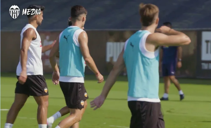 El Valencia arranca la semana de trabajo con algunas ausencias