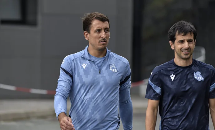 Oyarzabal regresa antes de vacaciones y se ejercita en solitario