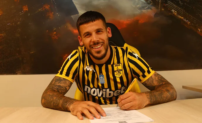 Carles Pérez, del Celta de Vigo al Aris Salónica