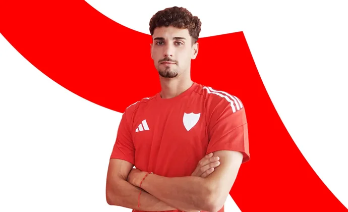 Álex Costa firma por el Sevilla pese al interés final del Barcelona